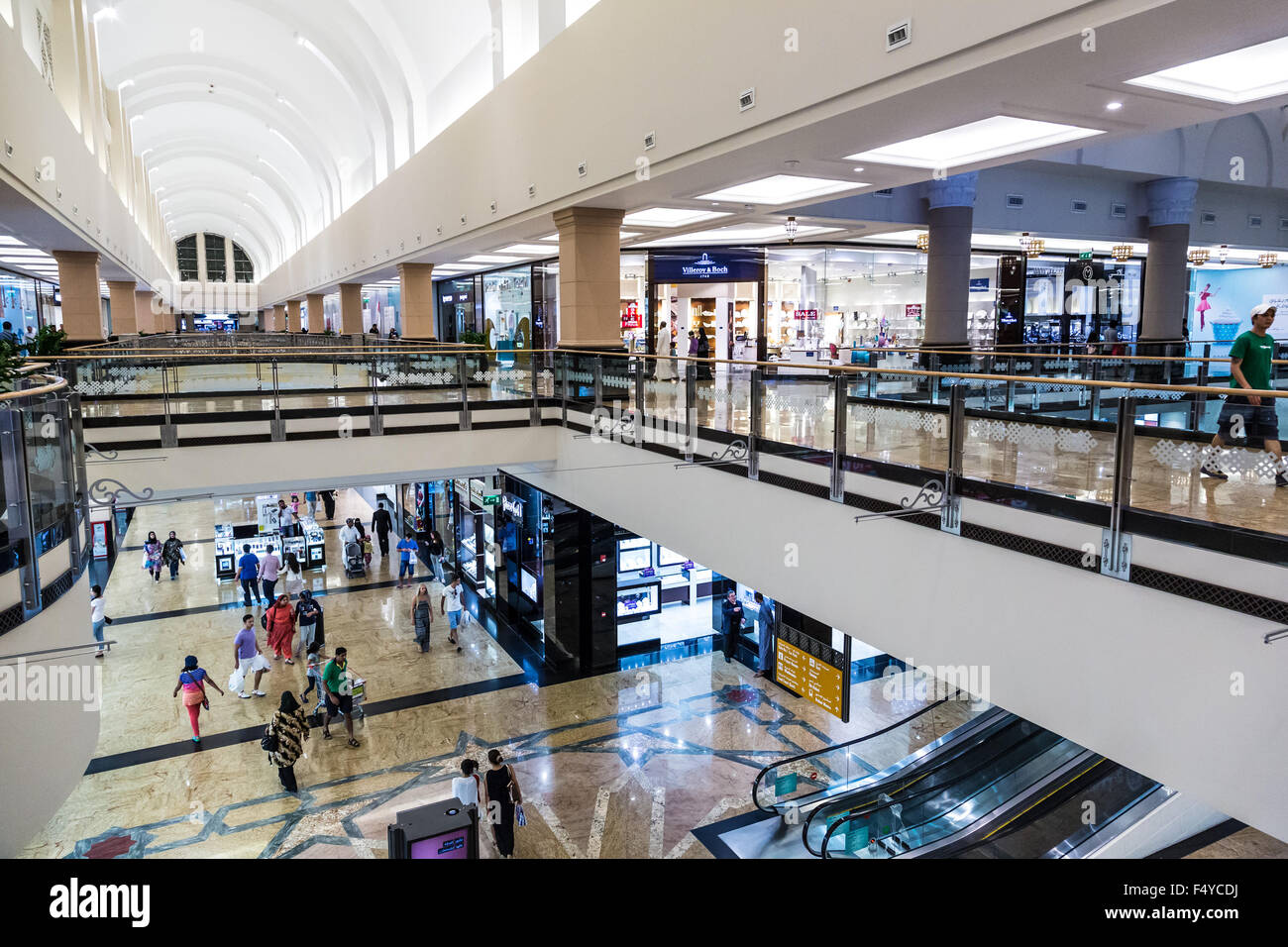 converse emirates mall