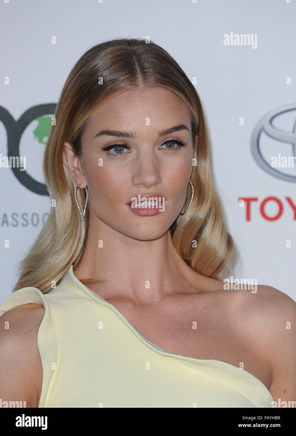 Burbank, CA. 24th Oct, 2015. Rosie Huntington Whiteley at arrivals for ...