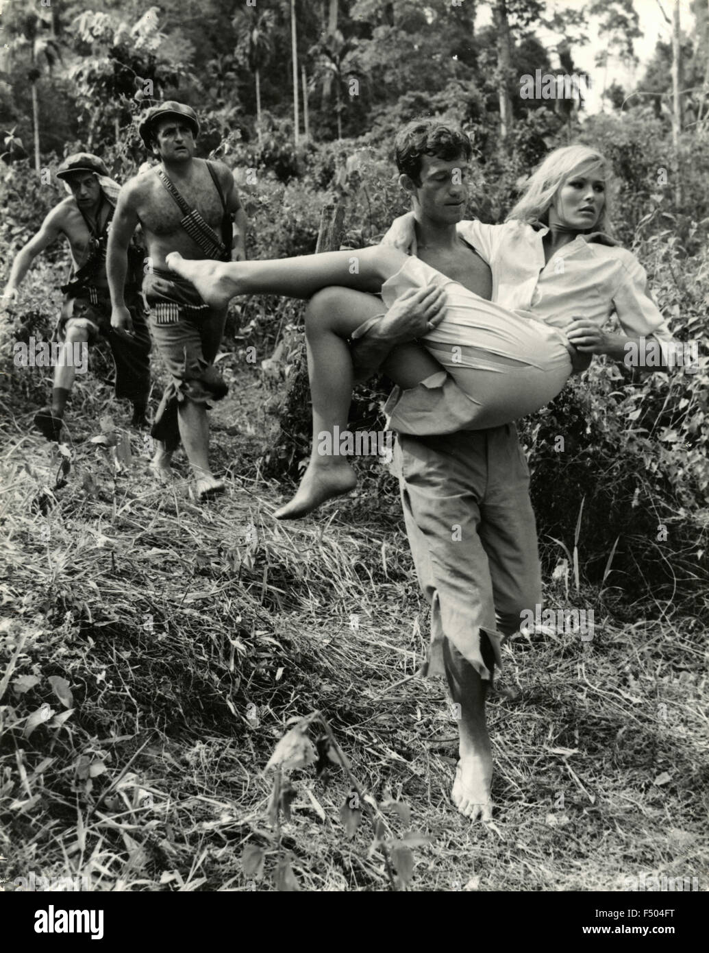 The actors Jean-Paul Belmondo and Ursula Andress in a scene from the film 'The Man from Hong Kong' (Les tribulations d'un chinois en Chine), France Stock Photo