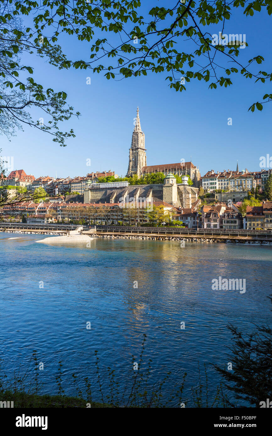 The Aare River with the Munster Cathedral of Bern in background, Canton Bern, Switzerland. Stock Photo