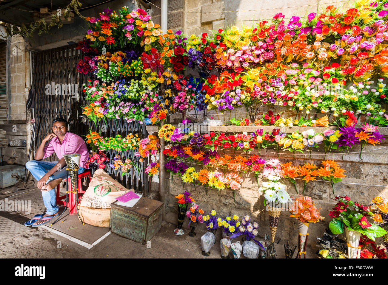 Women selling flowers hires stock photography and images Alamy