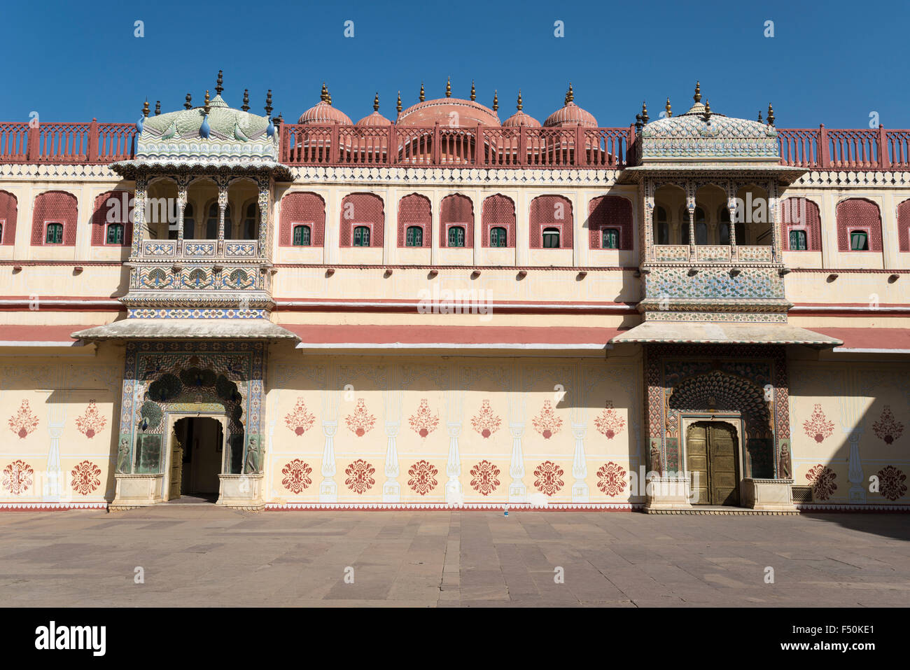 Detail of the City Palace, one of the major tourist attractions of the old walled Pink City Stock Photo