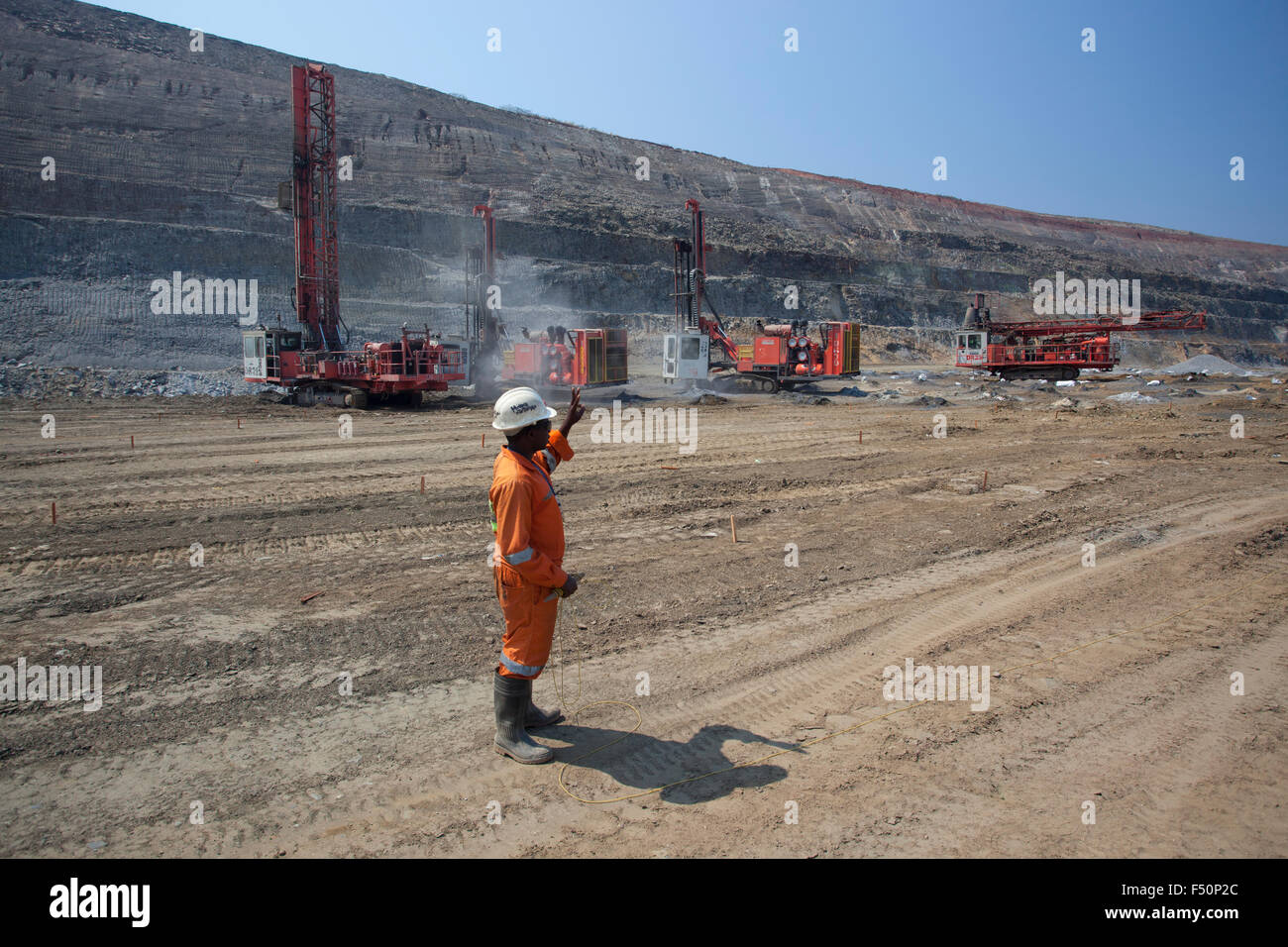 Drill rigs hi-res stock photography and images - Alamy