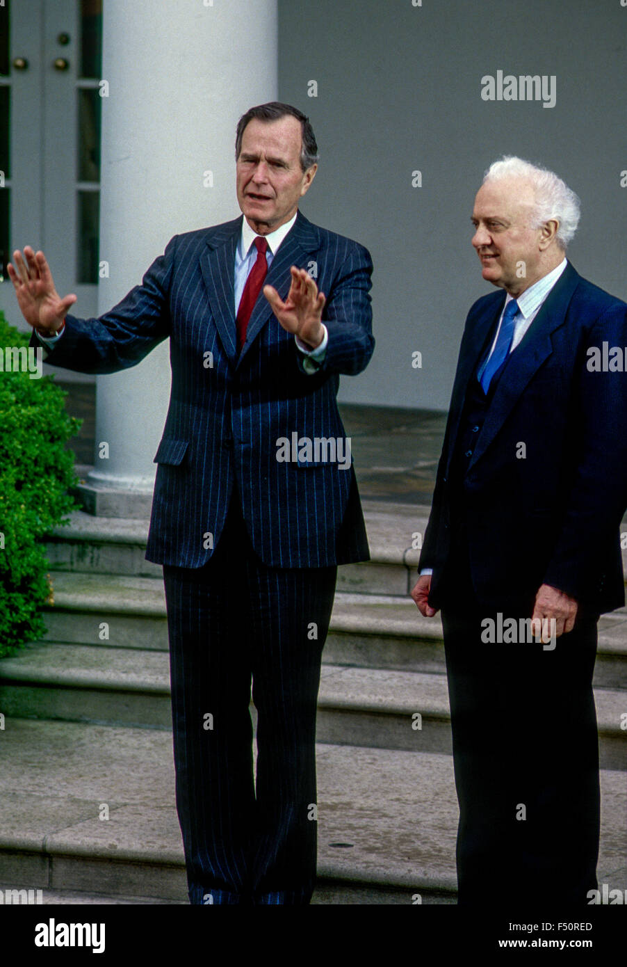 US President George Bush with Russian President Boris Yeltsin during official state visit to the White House. Stock Photo