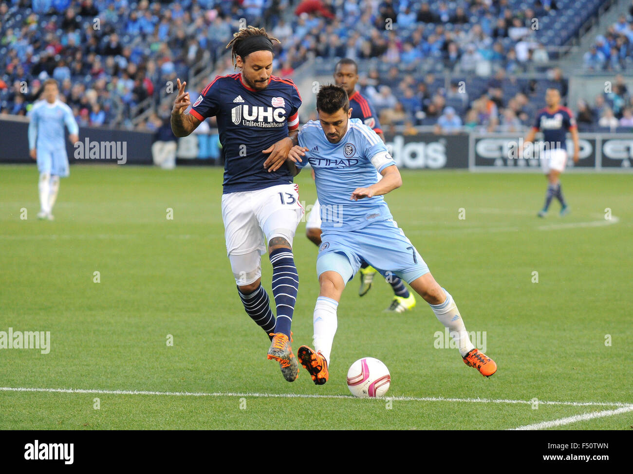 Bronx, New York, USA. 25th Oct, 2015. David Villa (7) of NYCFC and Jermaine Jones (13) of New England Revolution in action during a match at Yankee Stadium on Oct 25 in Bronx, New York. Gregory Vasil/Cal Sport Media Credit:  Cal Sport Media/Alamy Live News Stock Photo