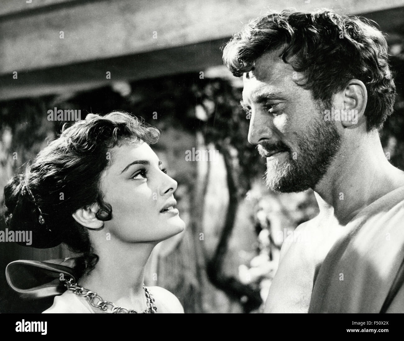The actors Kirk Douglas and Rossana Podesta in a scene from the film 'Ulysses', Italy Stock Photo