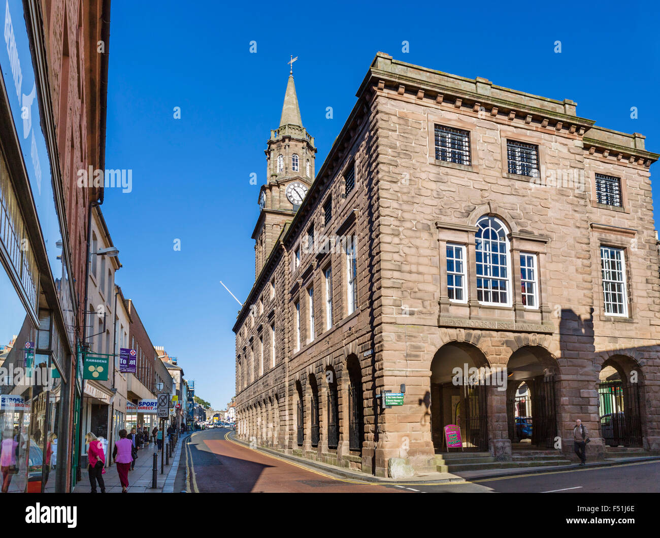 View down Marygate with the Town Hall to the right, Berwick-upon-Tweed, Northumberland, England, UK Stock Photo