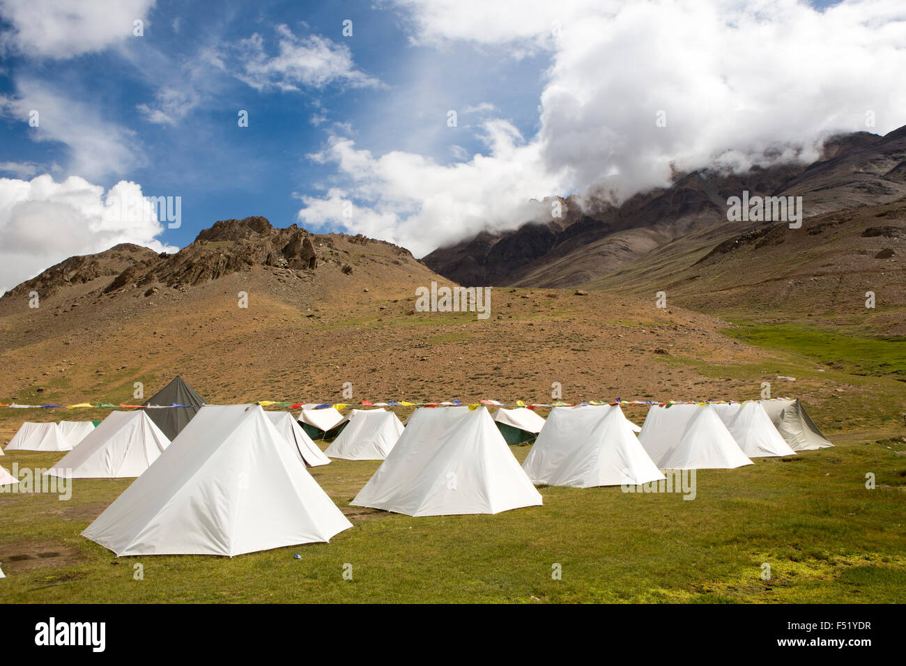 India, Himachal Pradesh, Spiti, Chandra Taal, Full Moon Lake camp site, seasonal tourist accommodation tents Stock Photo