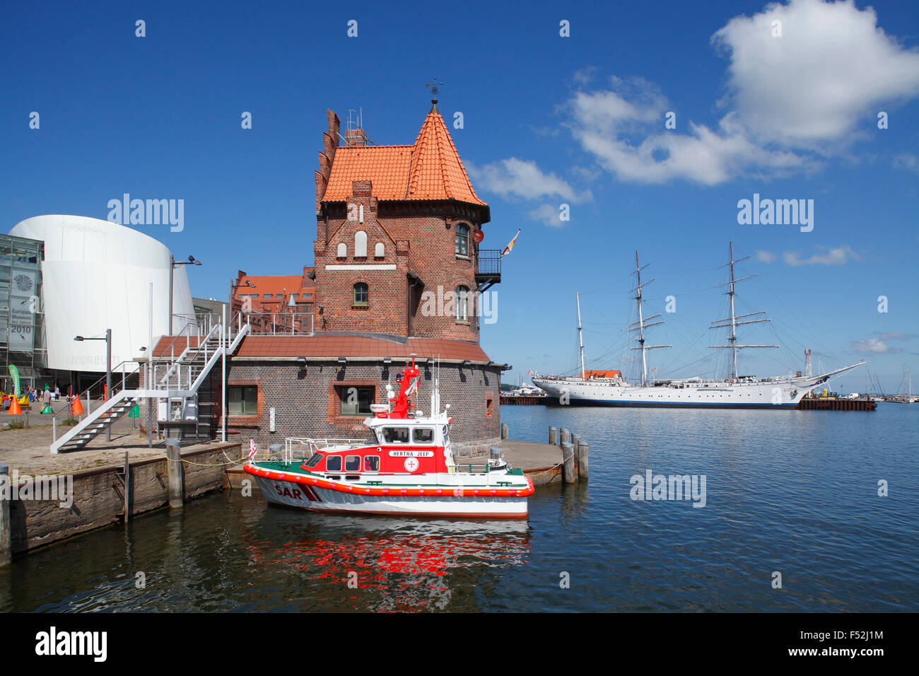 Germany, Mecklenburg-Western Pomerania, Stralsund, 'Hafen- und Seemannsamt'  Stock Photo - Alamy