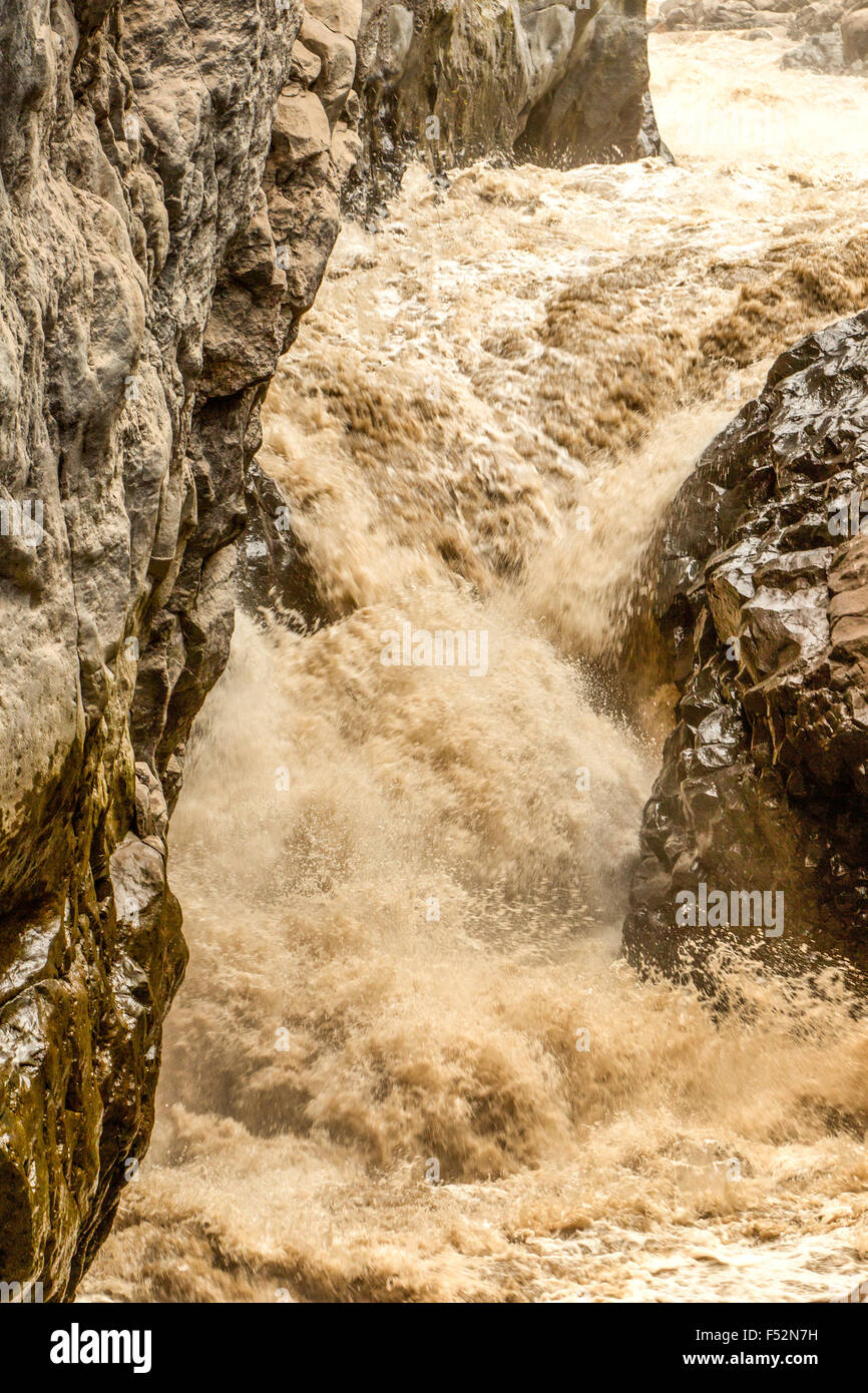 Vertical view wet rough hi-res stock photography and images - Alamy