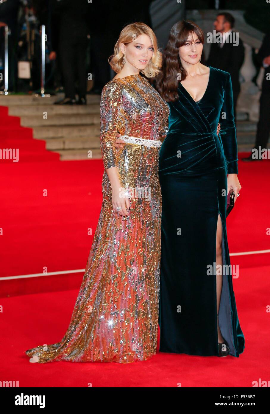 London, Britain. 26th Oct, 2015. French actress/cast member Lea Seydoux (L) and Italian actress/cast member Monica Bellucci attend the world premiere of the new James Bond film 'Spectre' at the Royal Albert Hall in London, Britain, 26 October 2015. Spectre is the 24th official James Bond film and is released in the United Kingdom on 26 October. Photo: Hubert Boesl/dpa - NO WIRE SERVICE -/dpa/Alamy Live News Stock Photo
