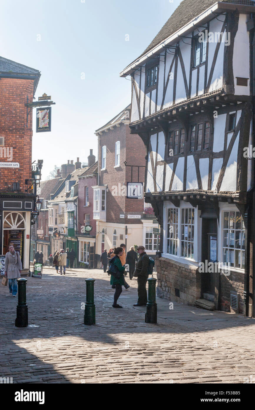 Bailgate, with Leigh Pemberton House (right) at the top of Castle Hill, Lincoln, England, UK Stock Photo