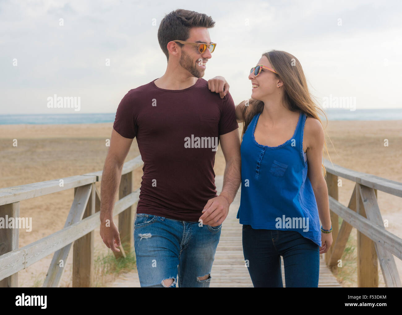 Couple lifestyle hi-res stock photography and images - Alamy