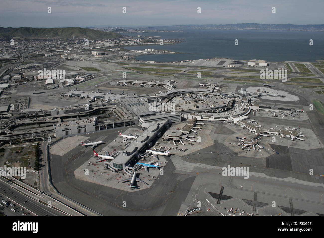 Aerial runway airport hi res stock photography and images Alamy