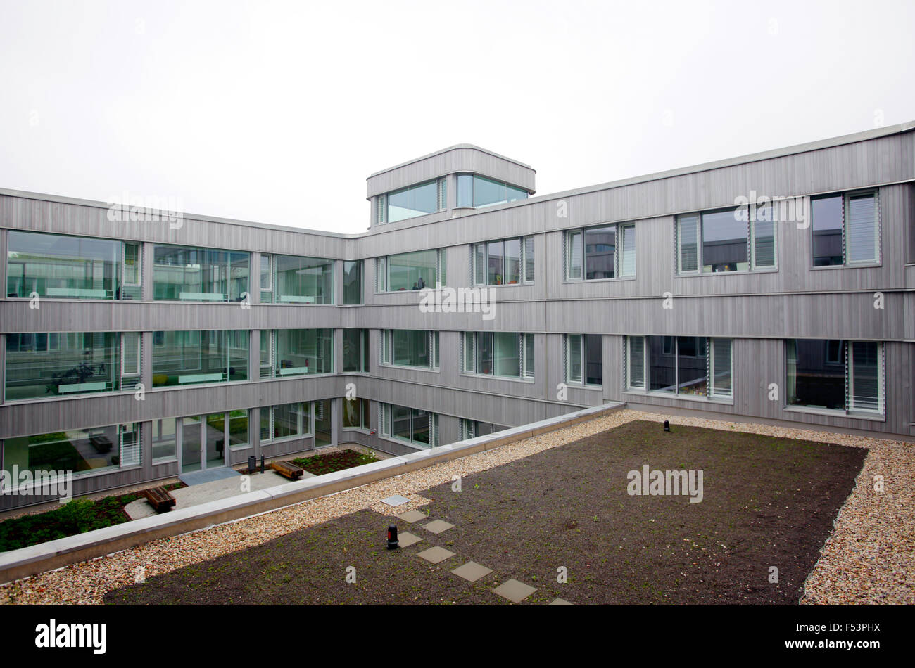 27.04.2015, Berlin, Berlin, Germany - Freie UniversitŠt (FU) Berlin presents the new building for small pockets and the campus library. 0PA150427D627CAROEX.JPG - NOT for SALE in G E R M A N Y, A U S T R I A, S W I T Z E R L A N D [MODEL RELEASE: NOT APPLICABLE, PROPERTY RELEASE: NO (c) caro photo agency / Ponizak, http://www.caro-images.pl, info@carofoto.pl - In case of using the picture for non-journalistic purposes, please contact the agency - the picture is subject to royalty!] Stock Photo