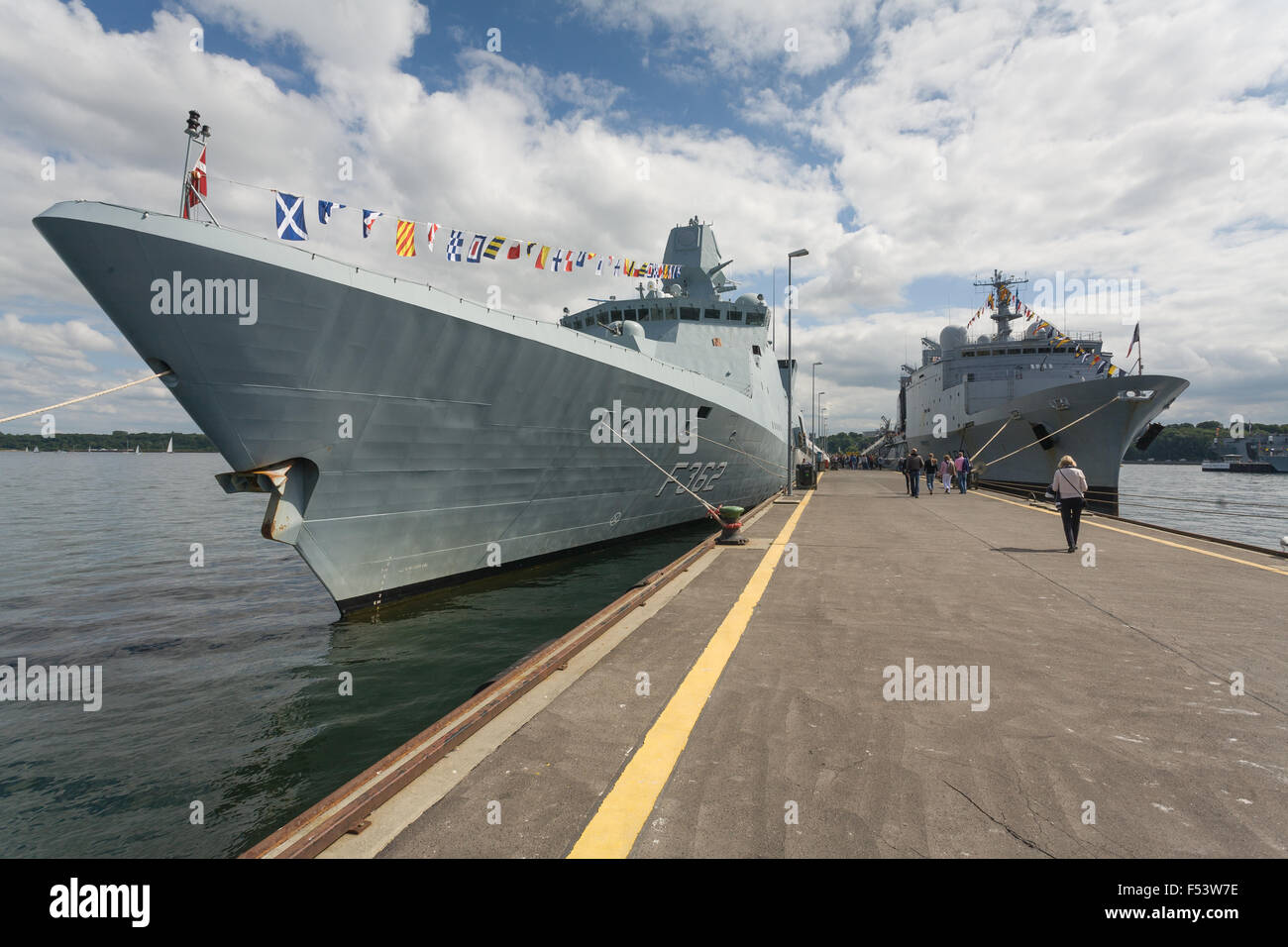 21.06.2015, Kiel, Schleswig-Holstein, Germany - Open in ship-naval base / Scheerhafen during Kiel Week. The Scheermole, left the Danish anti-aircraft frigate -Peter Willemoes-, the right franzoesiche supply ship -La Somme. 0PR150621D010CAROEX.JPG - NOT for SALE in G E R M A N Y, A U S T R I A, S W I T Z E R L A N D [MODEL RELEASE: NO, PROPERTY RELEASE: NO (c) caro photo agency / Pries, http://www.caro-images.pl, info@carofoto.pl - In case of using the picture for non-journalistic purposes, please contact the agency - the picture is subject to royalty!] Stock Photo