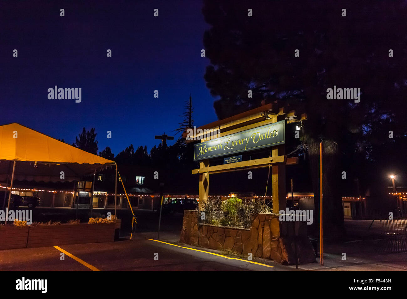 Shops in Mammoth lakes California at night Stock Photo Alamy