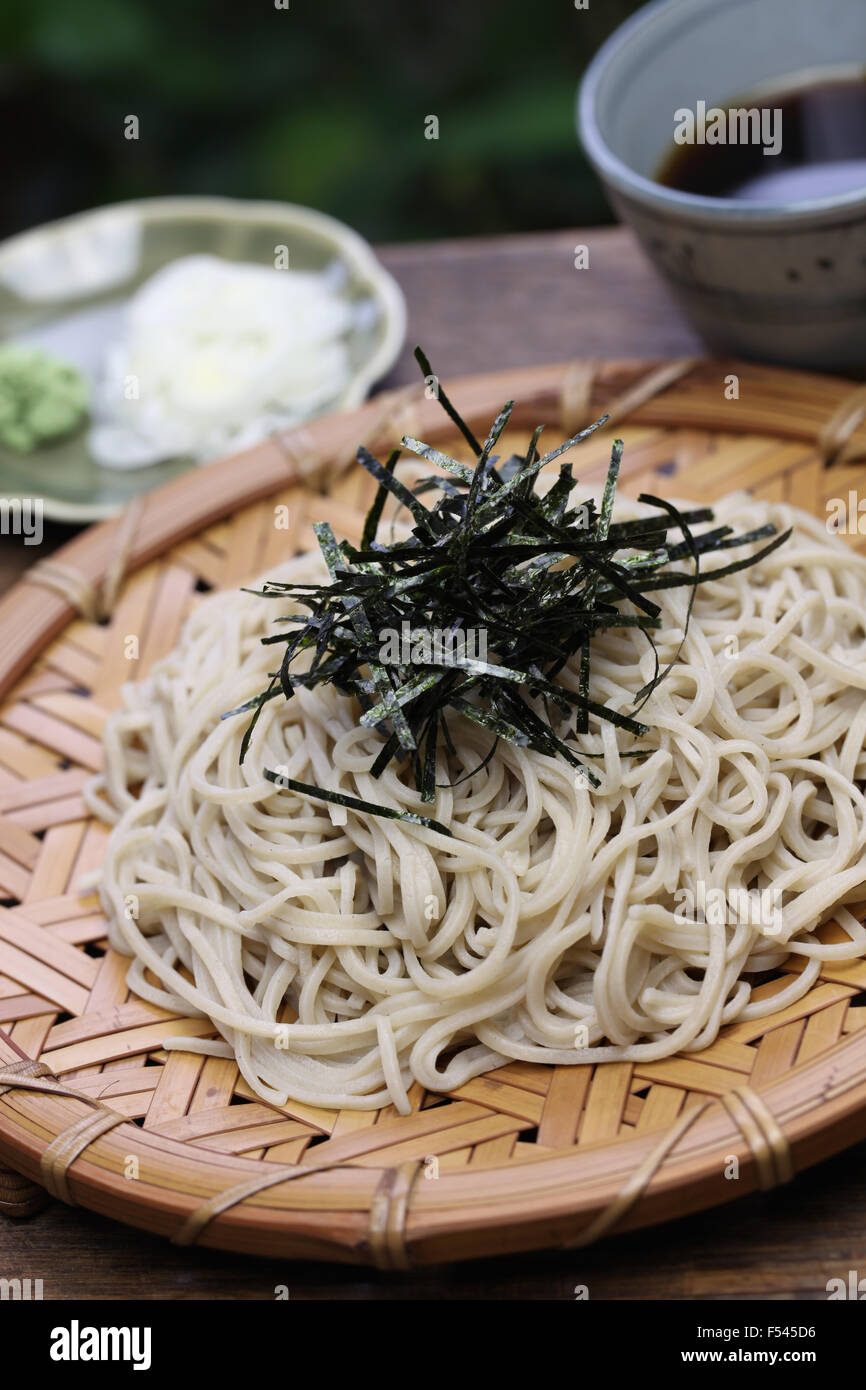 zaru soba, buckwheat noodles topping with nori, japanese food Stock Photo