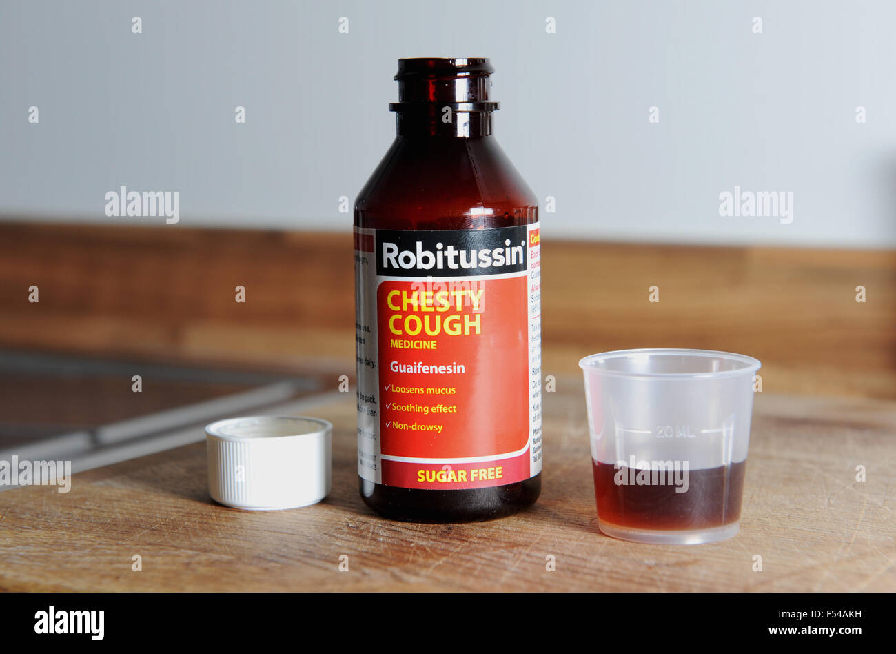 Cough linctus hires stock photography and images Alamy