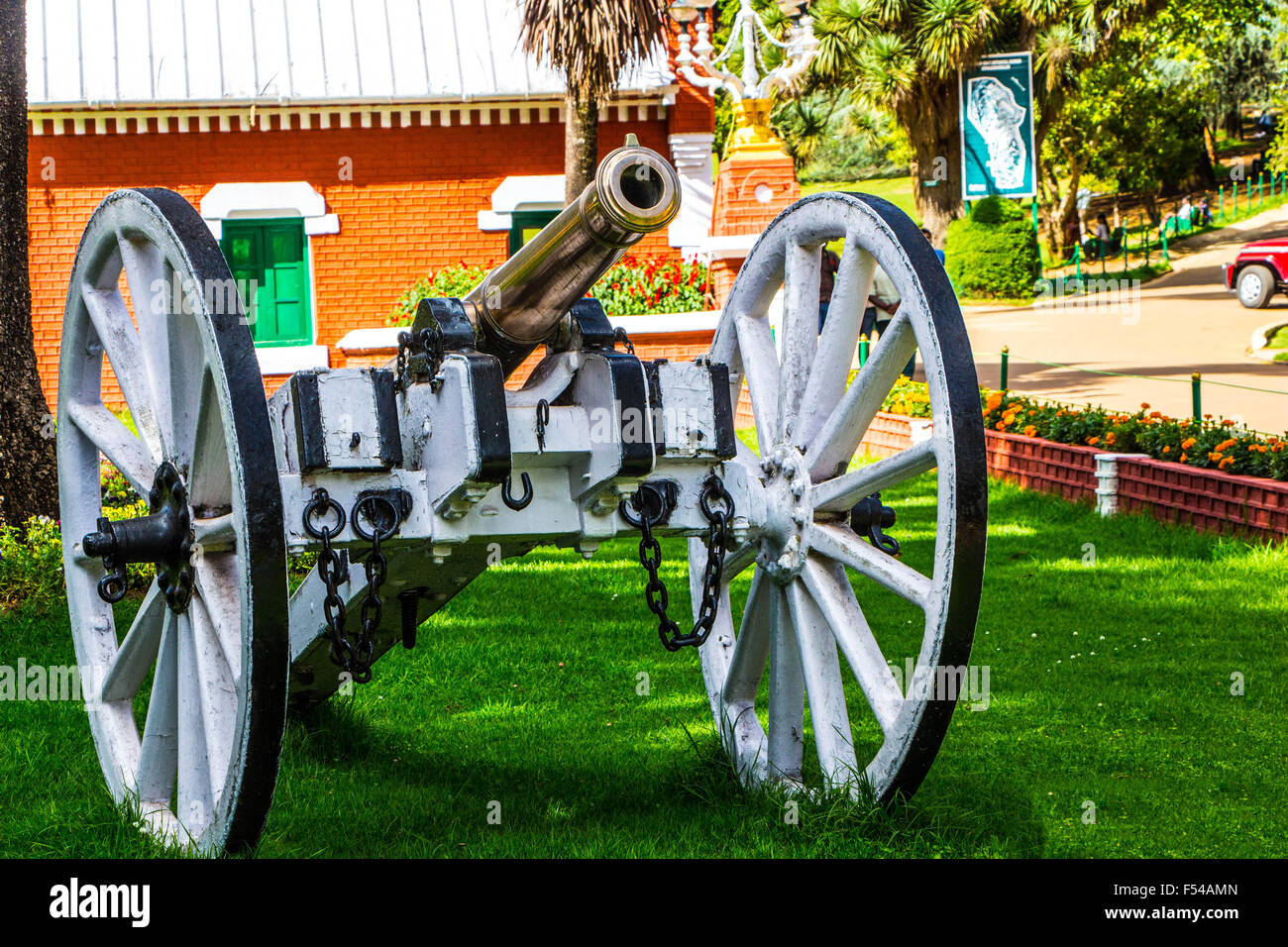 old aged canon used by indian kings ooty, india Stock Photo - Alamy