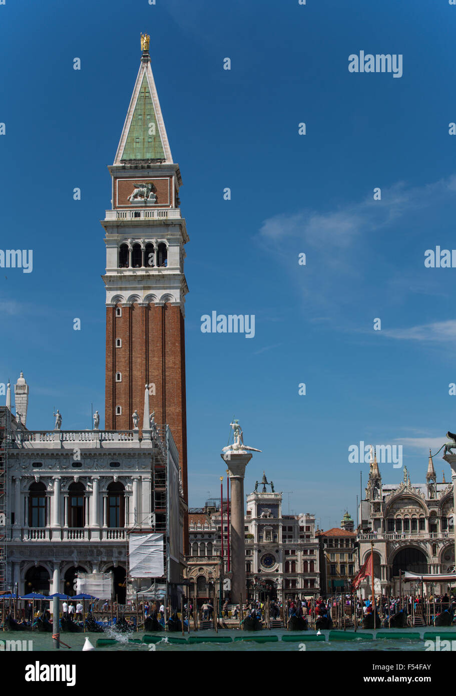 Doges palace campanile clock tower hi-res stock photography and images ...