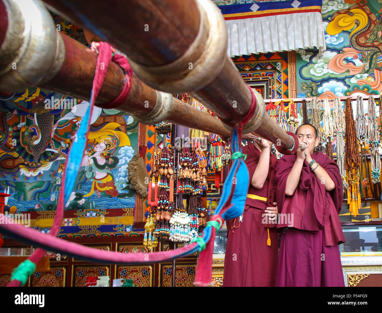 Monk in Ganden Sumtseling Monastery, also known as Sungtseling and Guihuasi is a Tibetan Buddhist monastery. Stock Photo