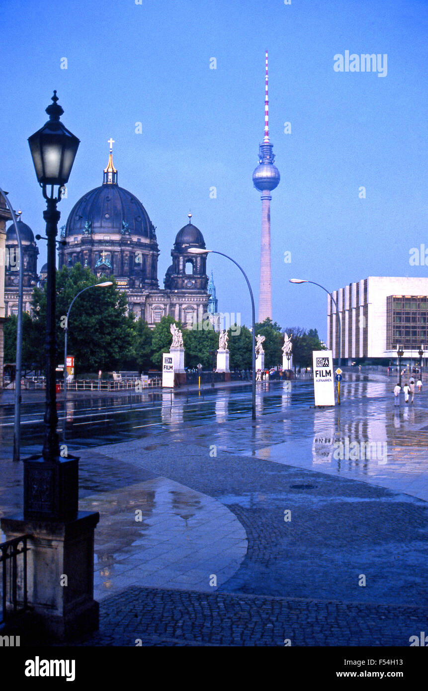 1985. The centre of East Berlin in the Cold War era Stock Photo Alamy