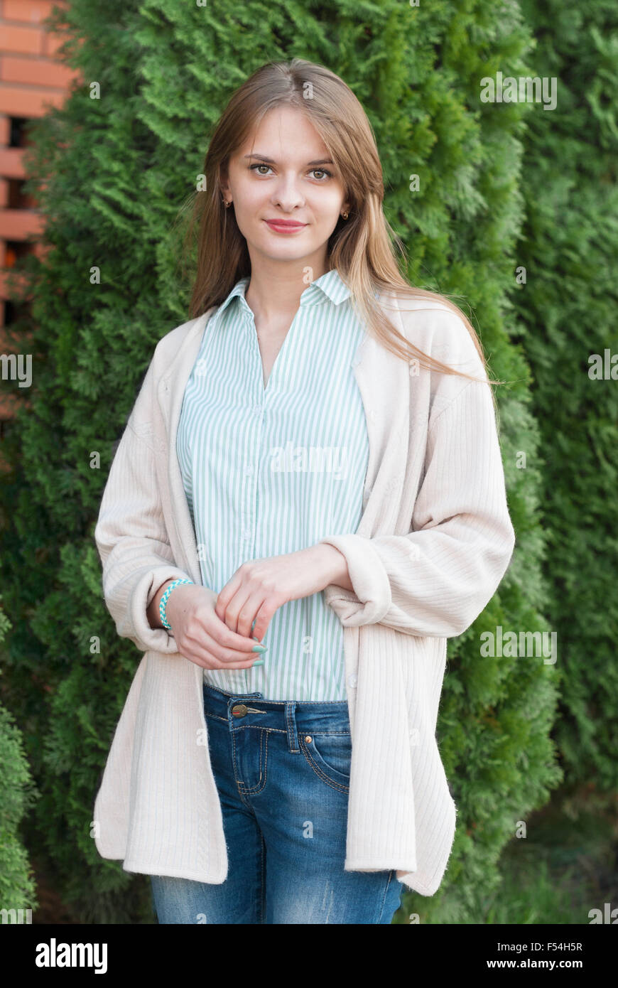Lady jeans outdoors hi-res stock photography and images - Alamy