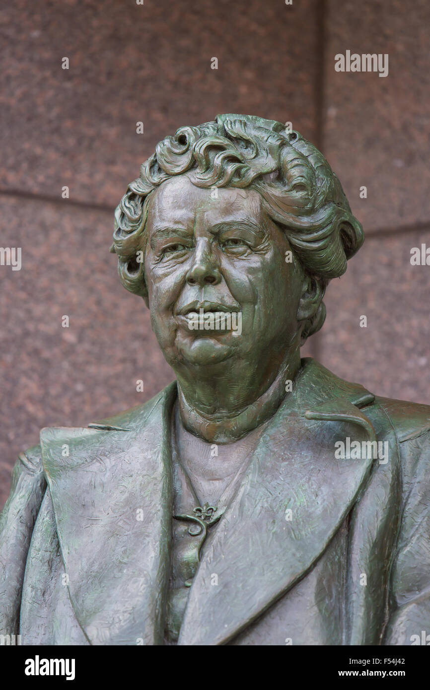 WASHINGTON, DC, USA Bronze statue of Eleanor Roosevelt at Franklin Roosevelt Memorial Stock