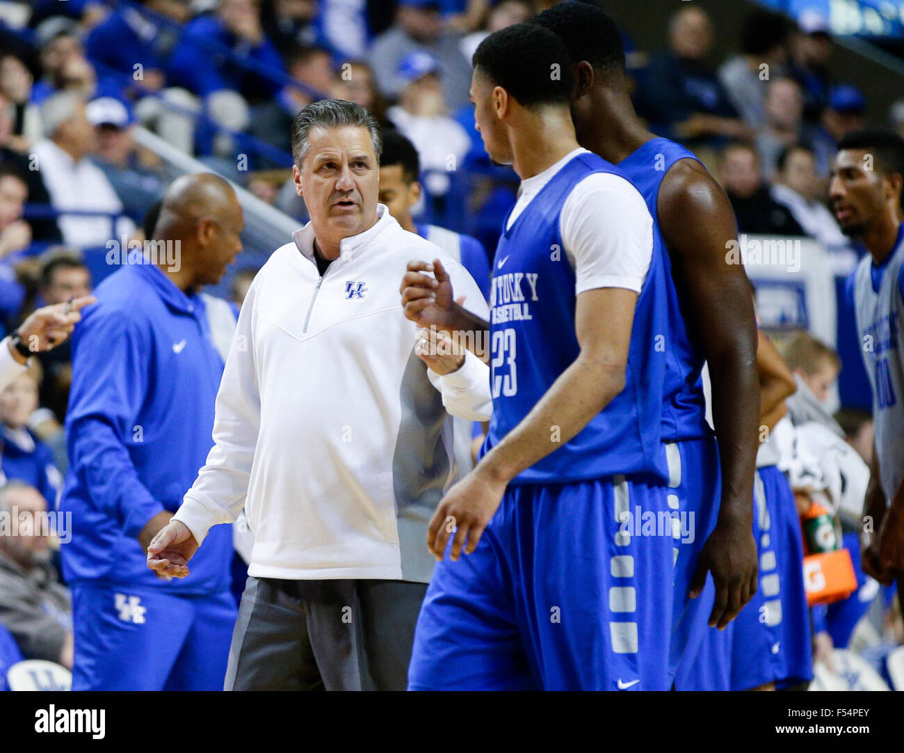 Lexington, Kentucky, USA. 13th Oct, 2015. Kentucky Wildcats head coach John Calipari chatted with Kentucky Wildcats guard Jamal Murray (23) during a time out during the Blue-White game on Tuesday October 27, 2015 in Lexington, KY. Photo by Mark Cornelison | Staff © Lexington Herald-Leader/ZUMA Wire/Alamy Live News Stock Photo