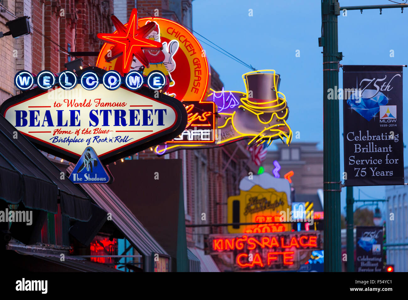 Diners, music venues in legendary Beale Street entertainment district famous for Rock and Roll and Blues, Memphis, Tennessee USA Stock Photo