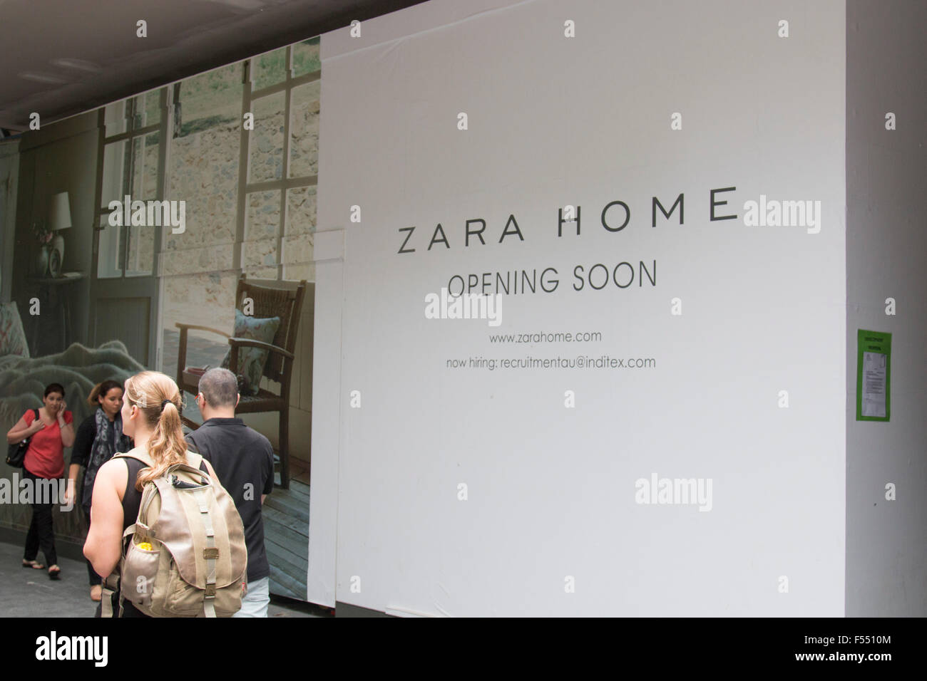 Sydney, Australia. 28th Oct, 2015. Spanish Retail Giant Zara nears the  opening of its Home store in Sydney's Pitt Street, just metres from its  exisiting Zara Clothing store in Pitt Street. Credit: