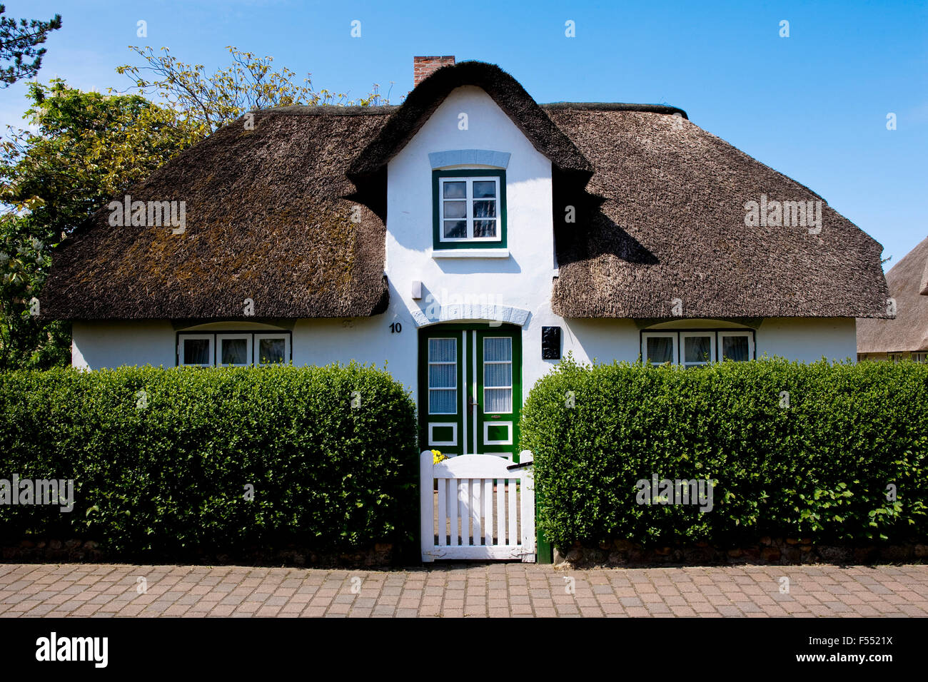 DEU, Germany, Schleswig-Holstein, North Sea,  Amrum island, Friesian house in Nebel.  DEU, Deutschland, Schleswig-Holstein, Nord Stock Photo