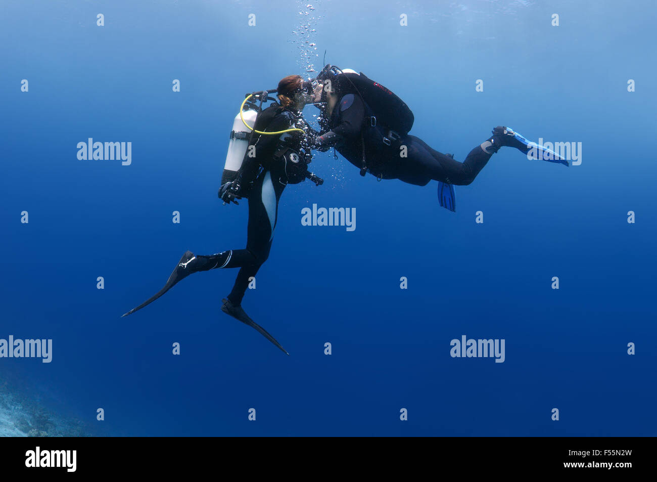 Sept. 26, 2015 - Indian Ocean, Maldives - Young couple divers  kissing underwater, Indian Ocean, Maldives (Credit Image: © Andrey Nekrasov/ZUMA Wire/ZUMAPRESS.com) Stock Photo