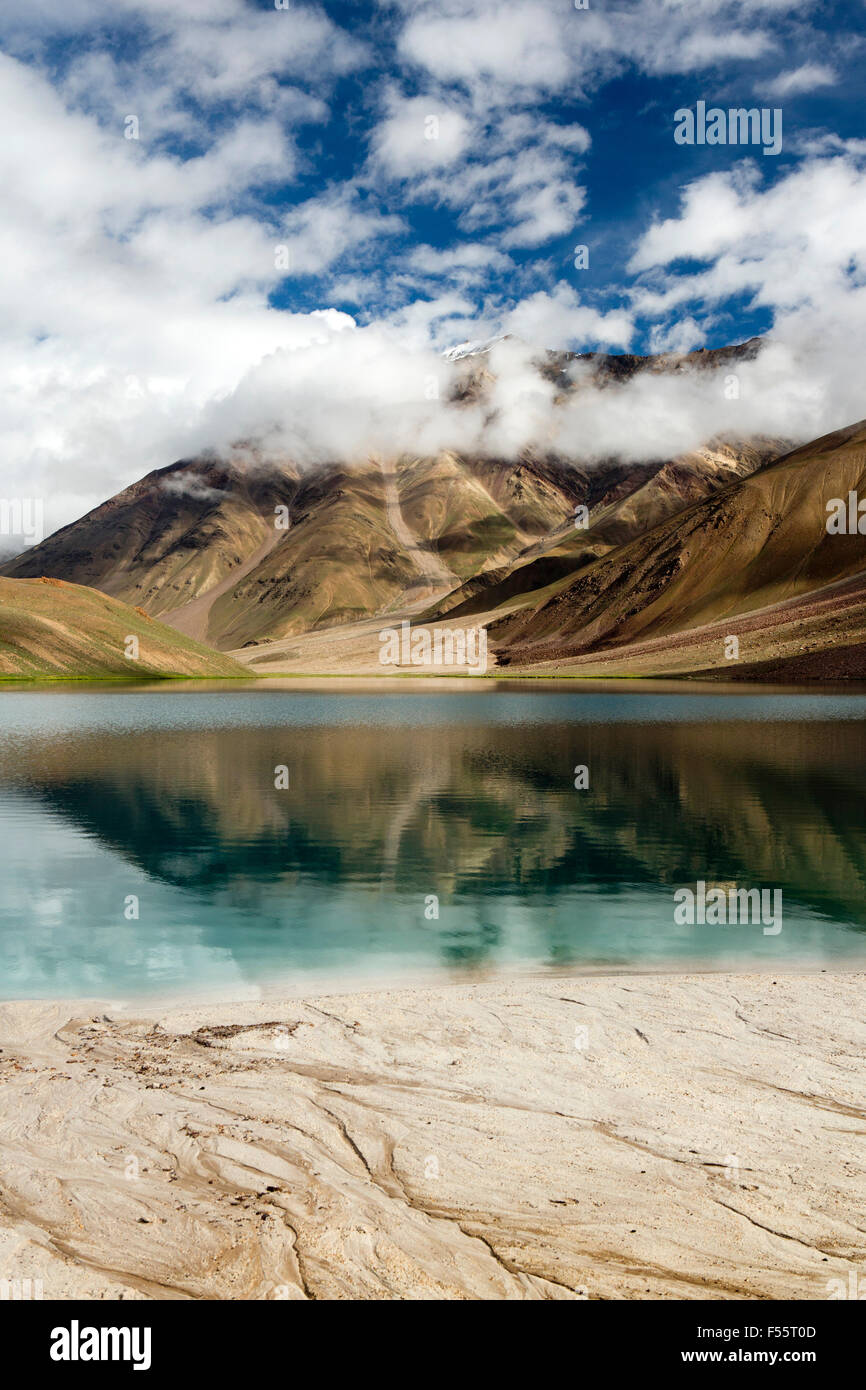 India, Himachal Pradesh, Spiti, Chandra Taal, Full Moon Lake, early morning, sandy lake shore Stock Photo