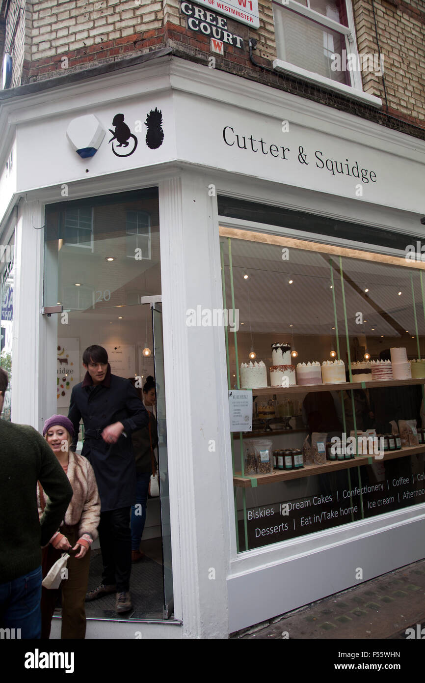Cutter & Squidge Cake shop and Cafe in Soho London - UK Stock Photo - Alamy