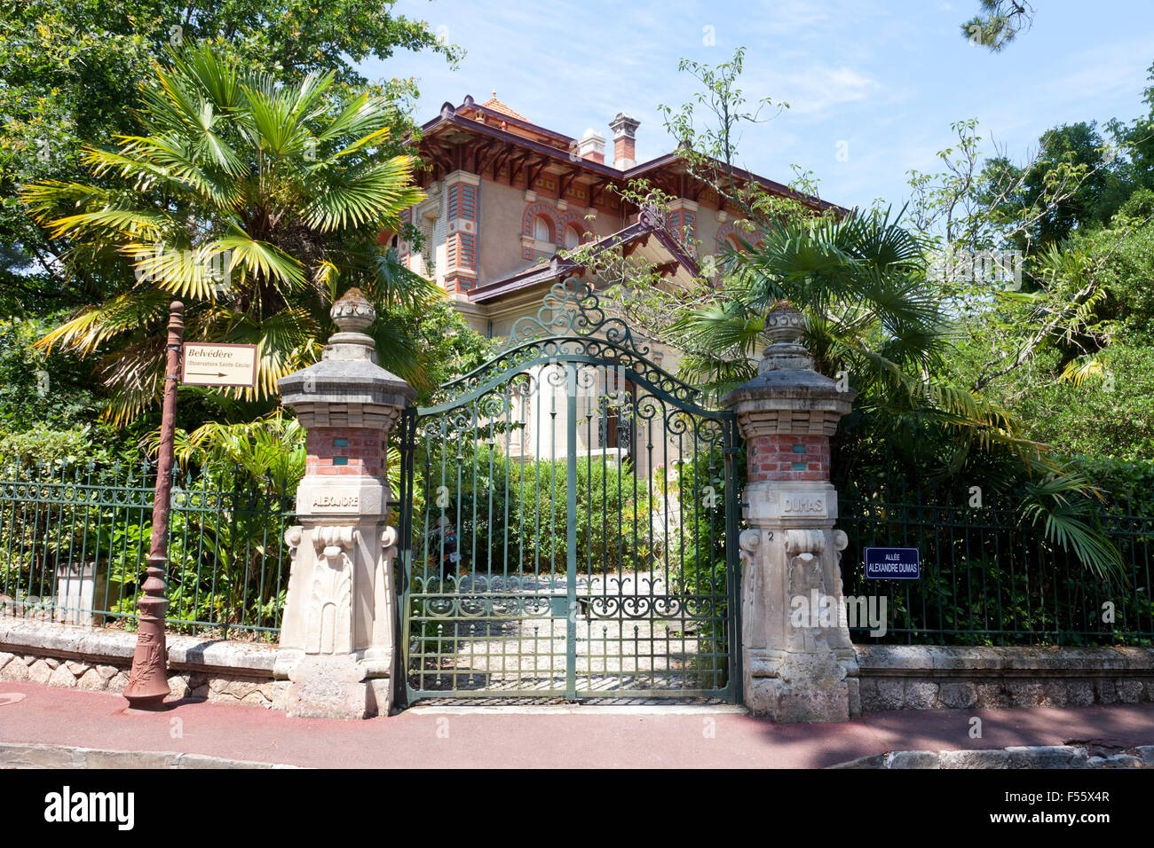 09 01 2015 Arcachon Aquitaine France Villa In Ville D U ª Hiver 0sh150109d057caroex Jpg Not For Sale In G E R M A N Y A U S T R I A