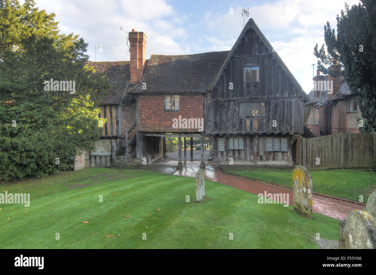 Penshurst Church gate Stock Photo Alamy