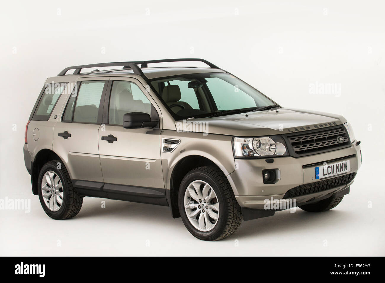 Land rover freelander td4 hse hi-res stock photography and images - Alamy