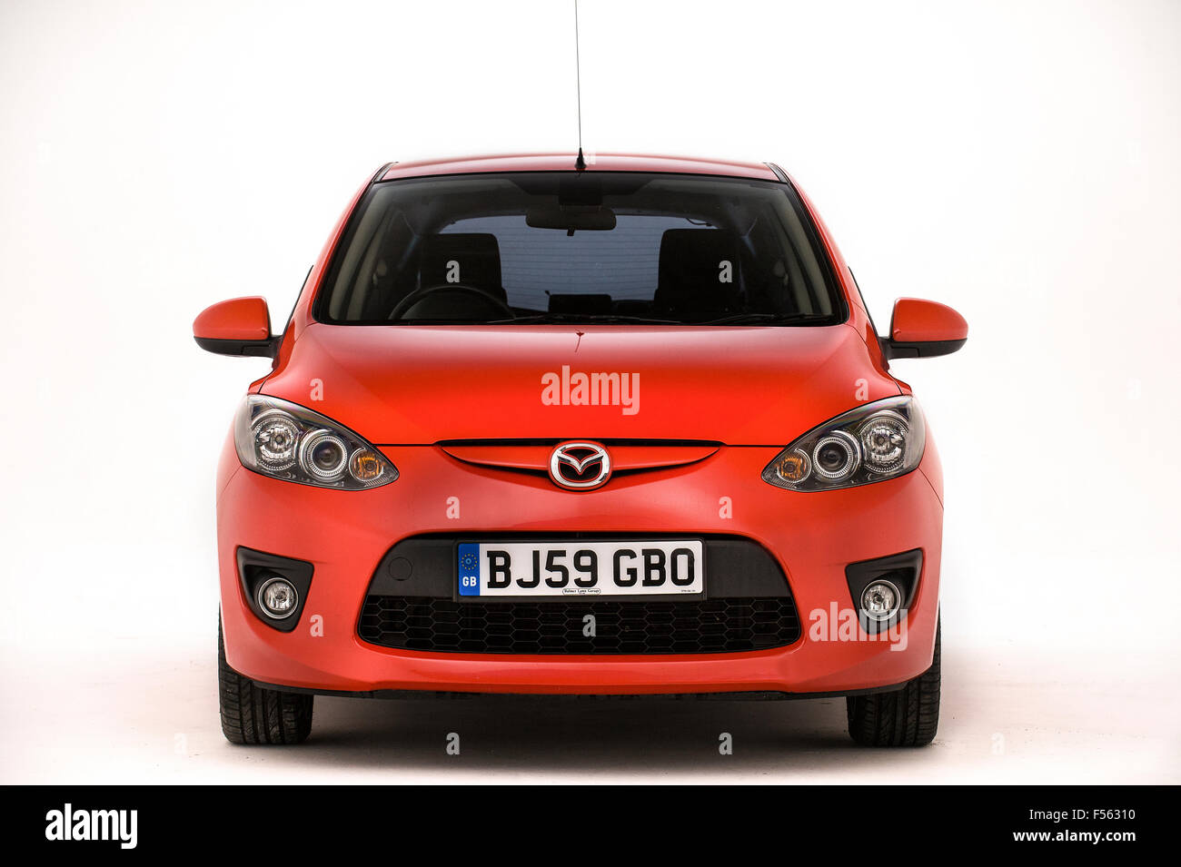 2009 Mazda 2 Sport Stock Photo - Alamy