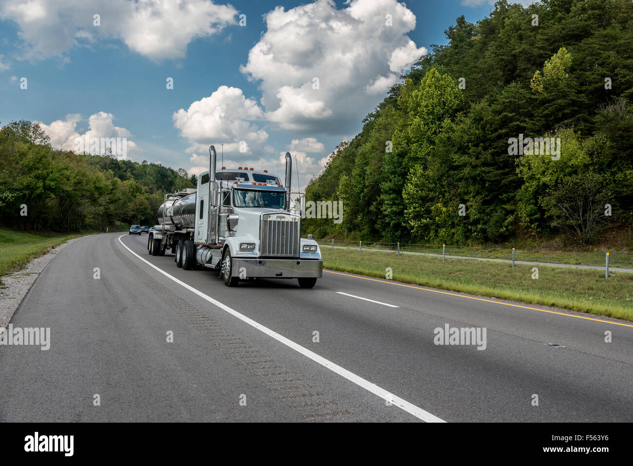 Tanker truck hi-res stock photography and images - Alamy