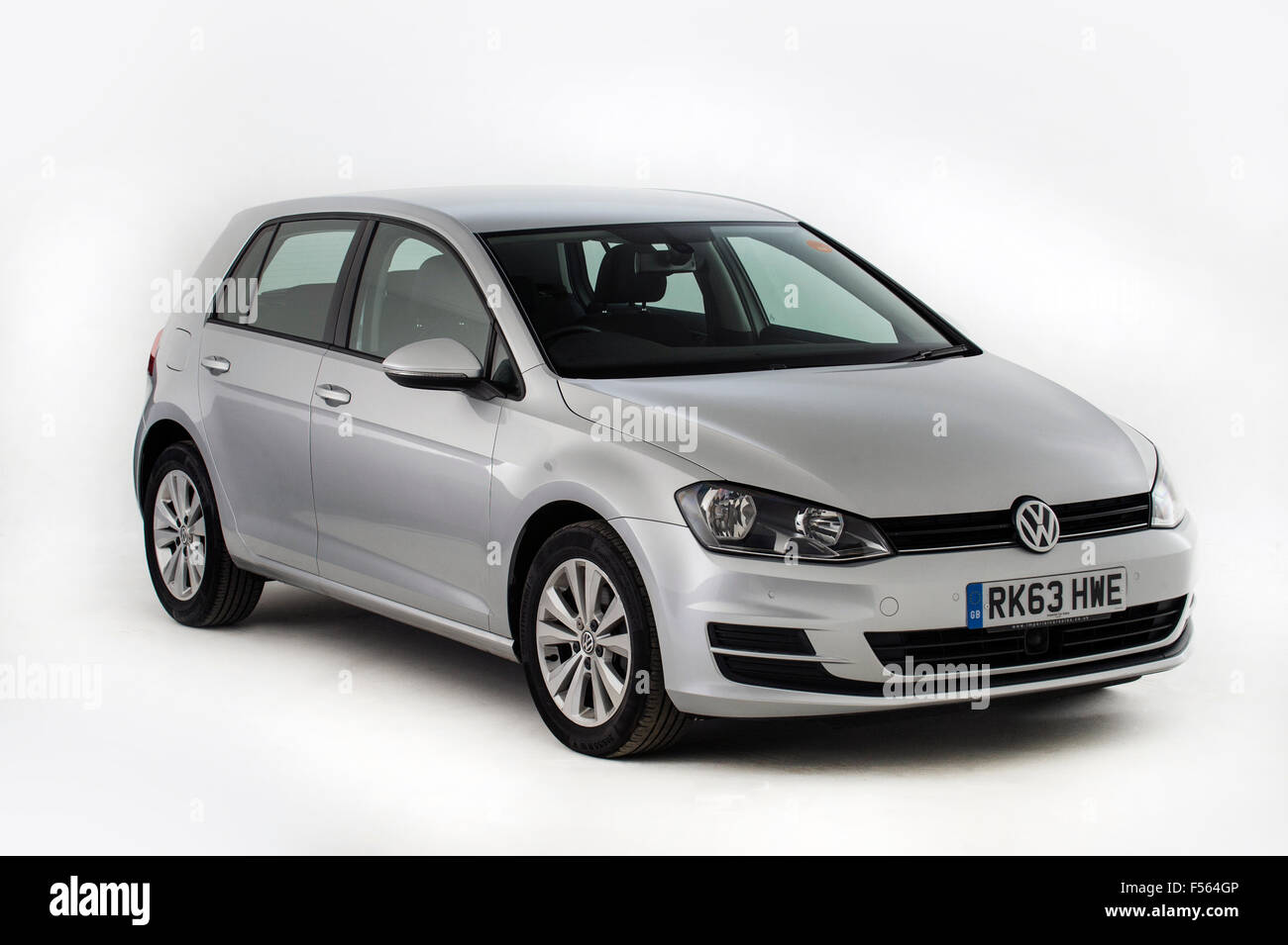 Silver volkswagen golf hi-res stock photography and images - Alamy