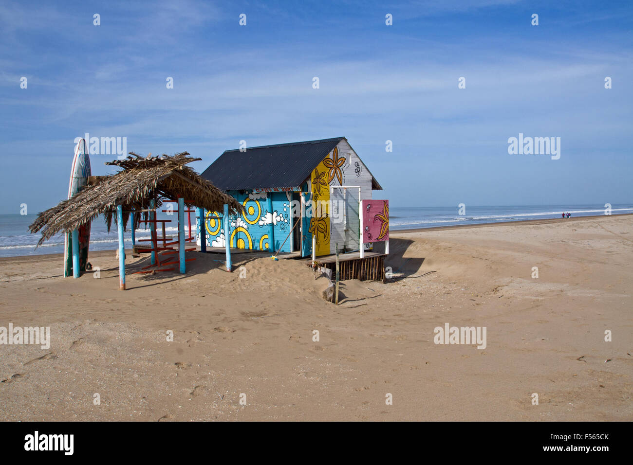 A cabana with a surfboard at the argentinean atlantic coast Stock Photo