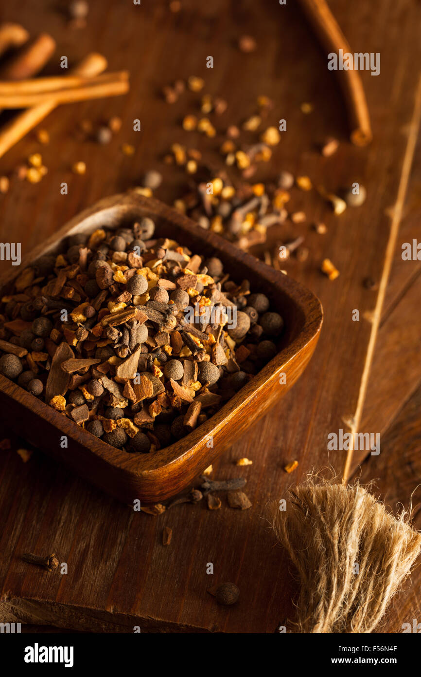 Raw Organic Mulling Spices with Cinnamon Cloves and All Spice Stock