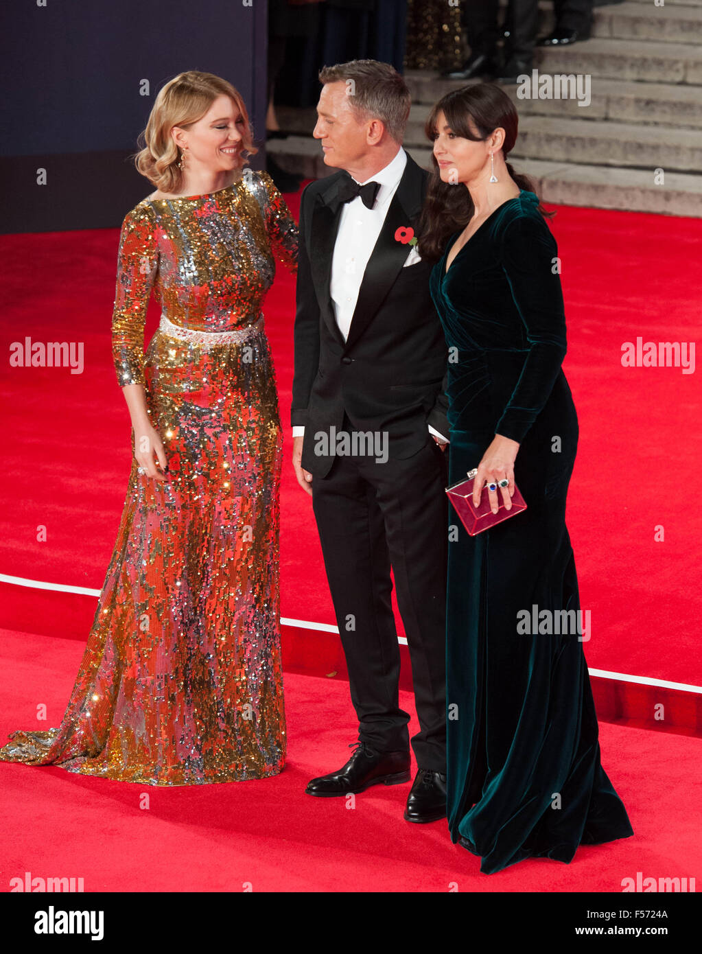 French actress Lea Seydoux, center, is interviewed during the premiere for  her movie 007: Spectre in Beijing, China, 12 November 2015 Stock Photo -  Alamy