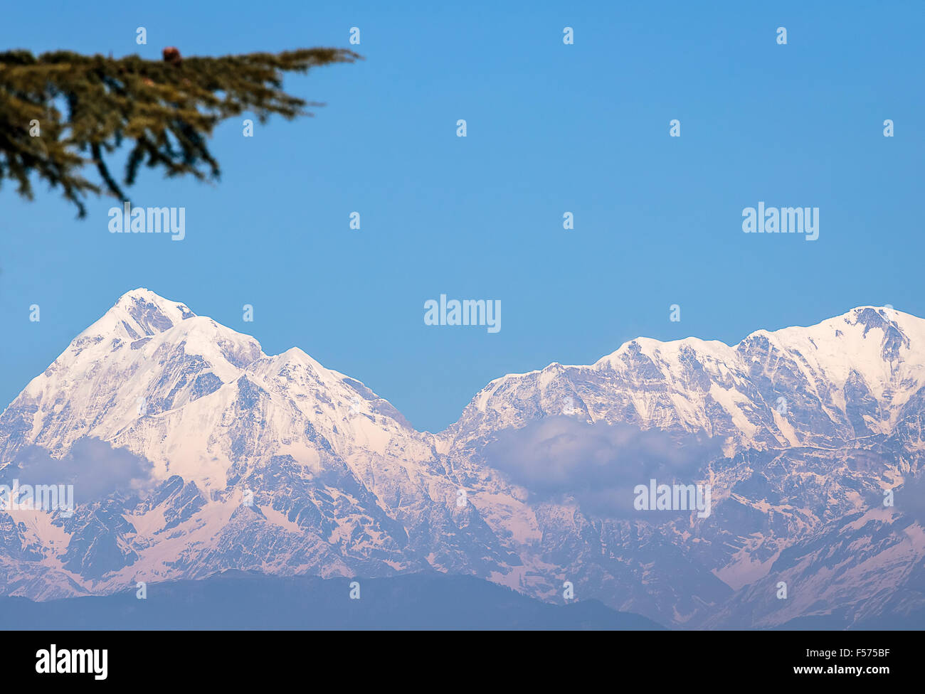 Kumaon himalayas hi-res stock photography and images - Alamy