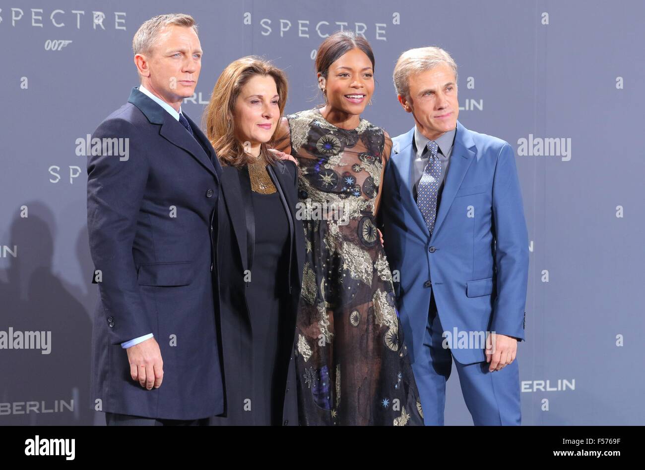Berlin, Germany. 28th Oct, 2015. (l-r) Daniel Craig, american film producer Barbara Broccoli, Naomie Harris and Christoph Waltz at the Premiere of the new James Bond Film 'Spectre' at the Cinestar Sonycenter in Berlin, Germany. On October 287th, 2015./picture alliance Credit:  dpa picture alliance/Alamy Live News Stock Photo