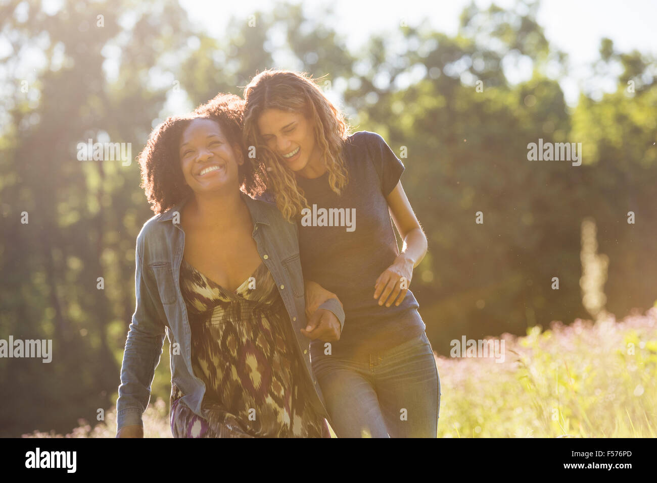 African women walking hi-res stock photography and images - Alamy