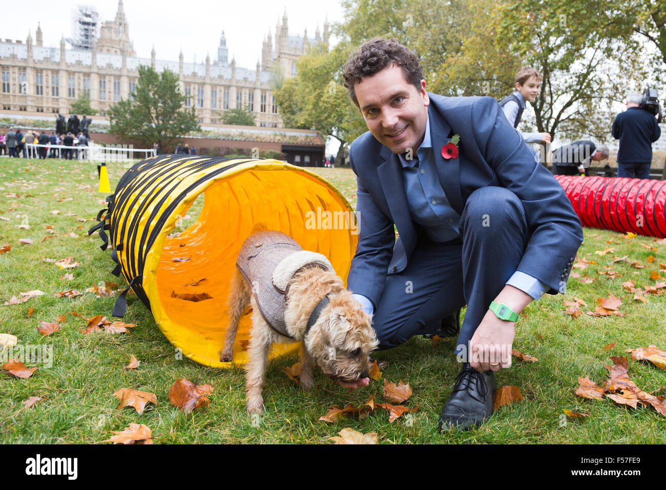 London, UK. 29th October, 2015. Edward Timpson MP, Crewe and Nantwich, trying to get his Border