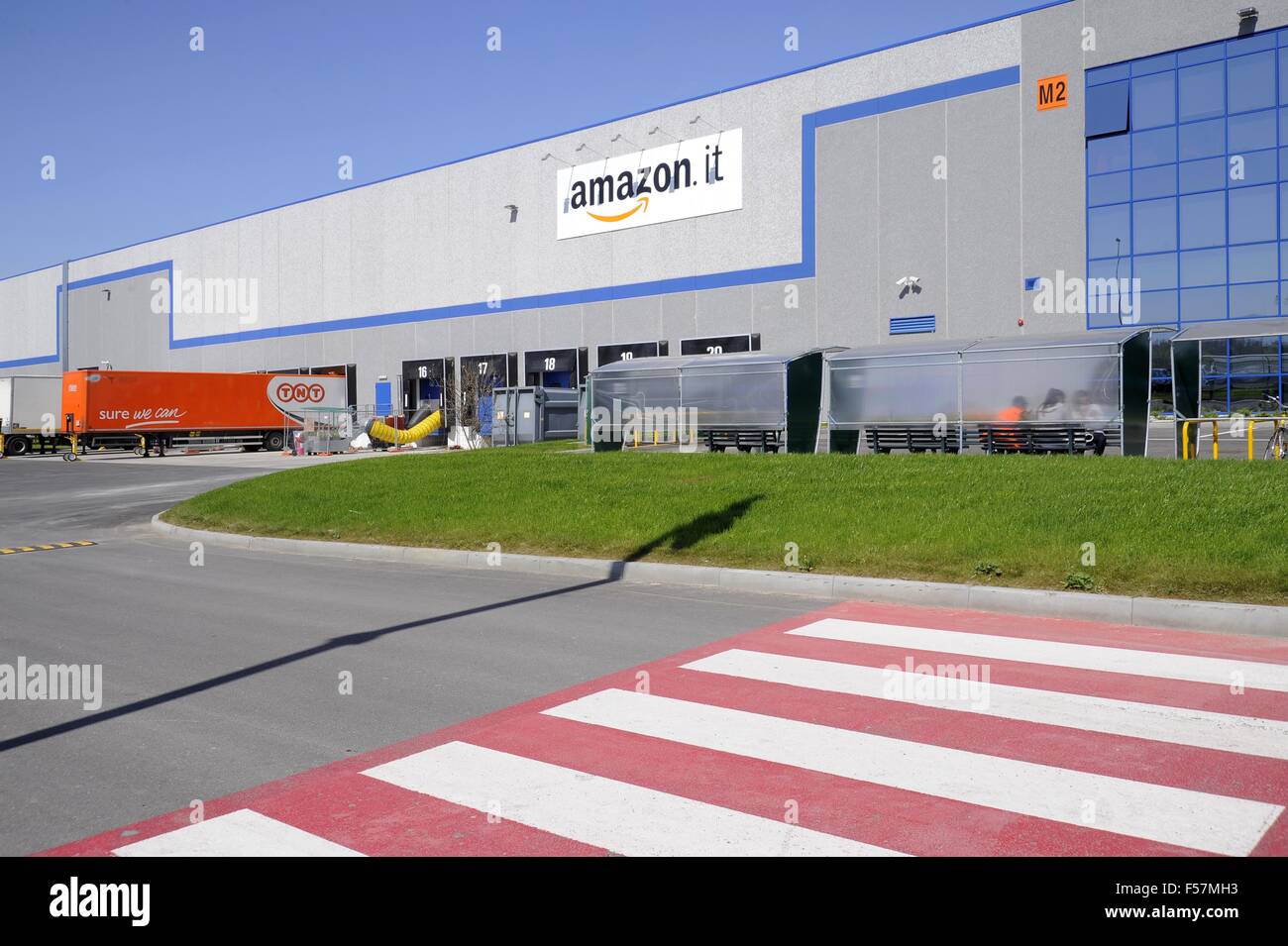 Amazon distribution center in Castelsangiovanni (Piacenza, Italy Stock Photo: 89294943 ...1300 x 955